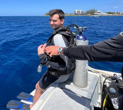 Indigo Divers-七哩滩必去景点