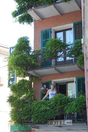 Hotel Du Commerce主图