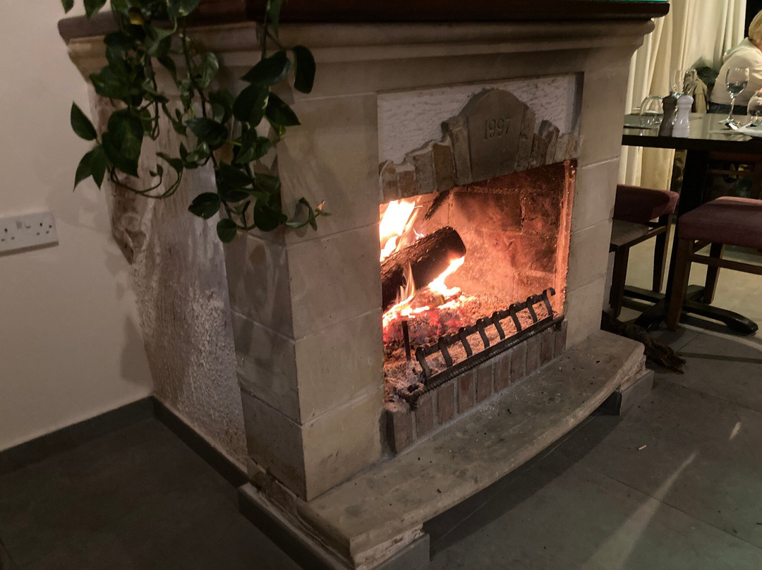 Pissouri Village Square-皮索里必去景点