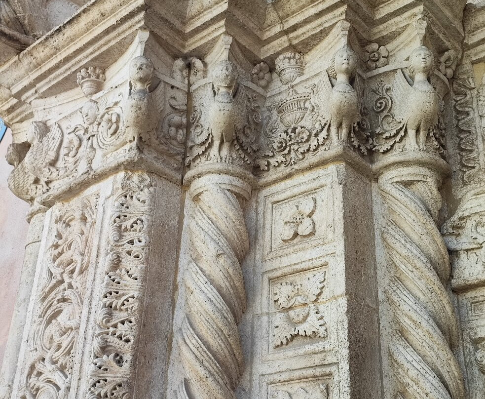 Basilica di San Cesidio e Rufino-Trasacco必去景点