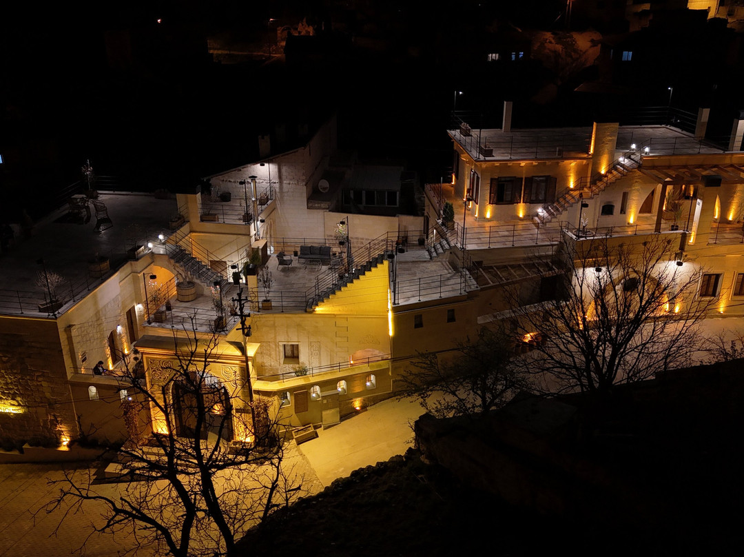 Simurg Cave House