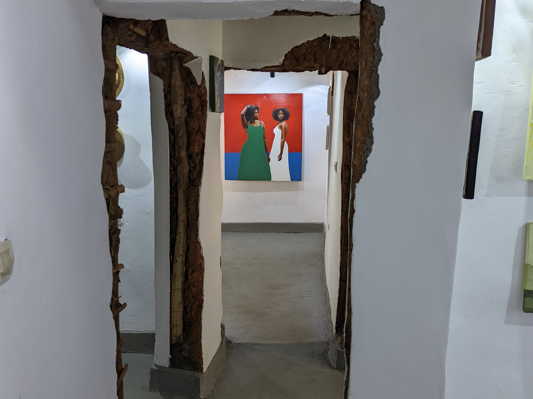 Yose Art Gallery景点图片