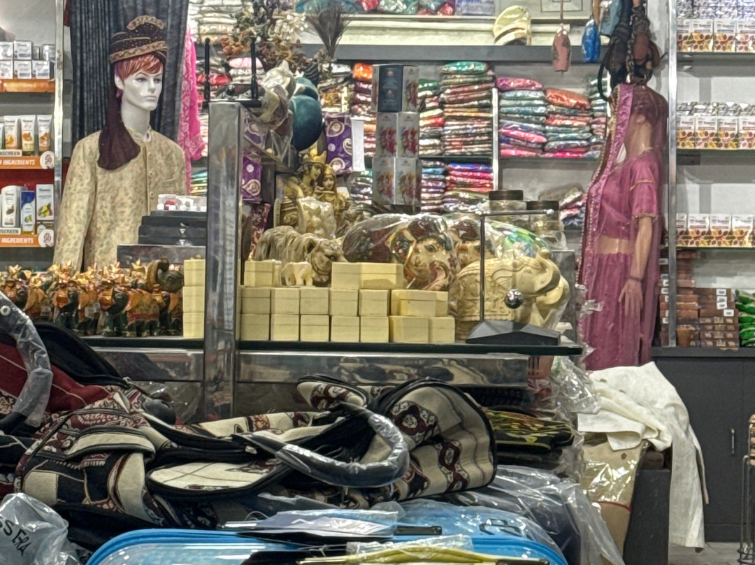 Rajrani Souvenir Store-Agra District必去景点
