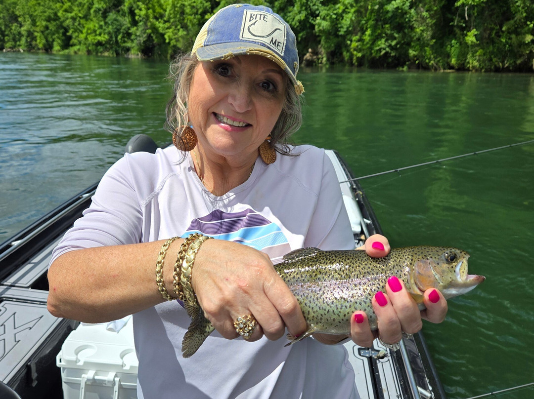 Cotter Trout Dock Guided Trout Fishing Tours景点图片