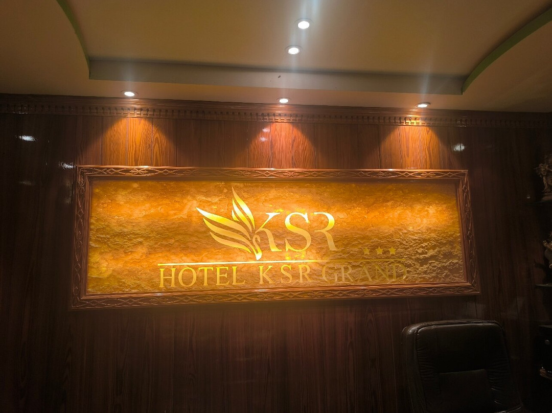 Hotel Ksr Grand主图