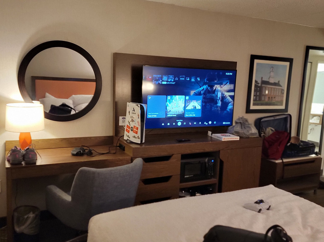 Hampton Inn Fairfax City主图