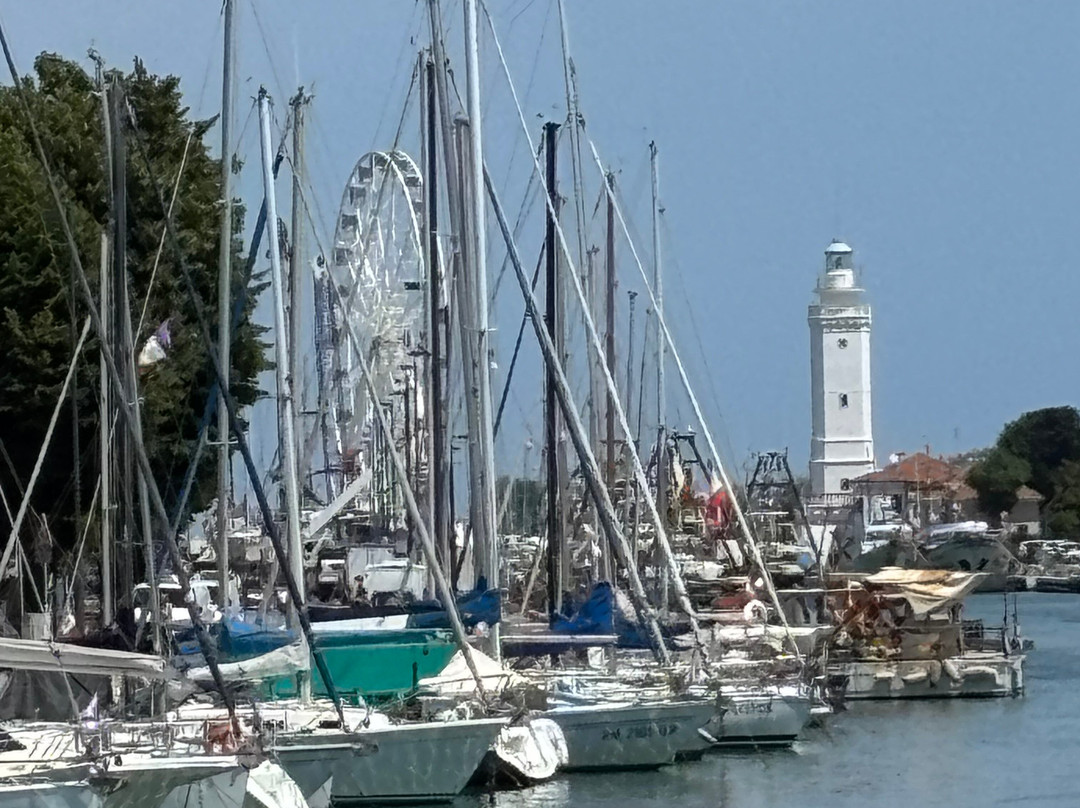Borgo San Giuliano-里米尼必去景点