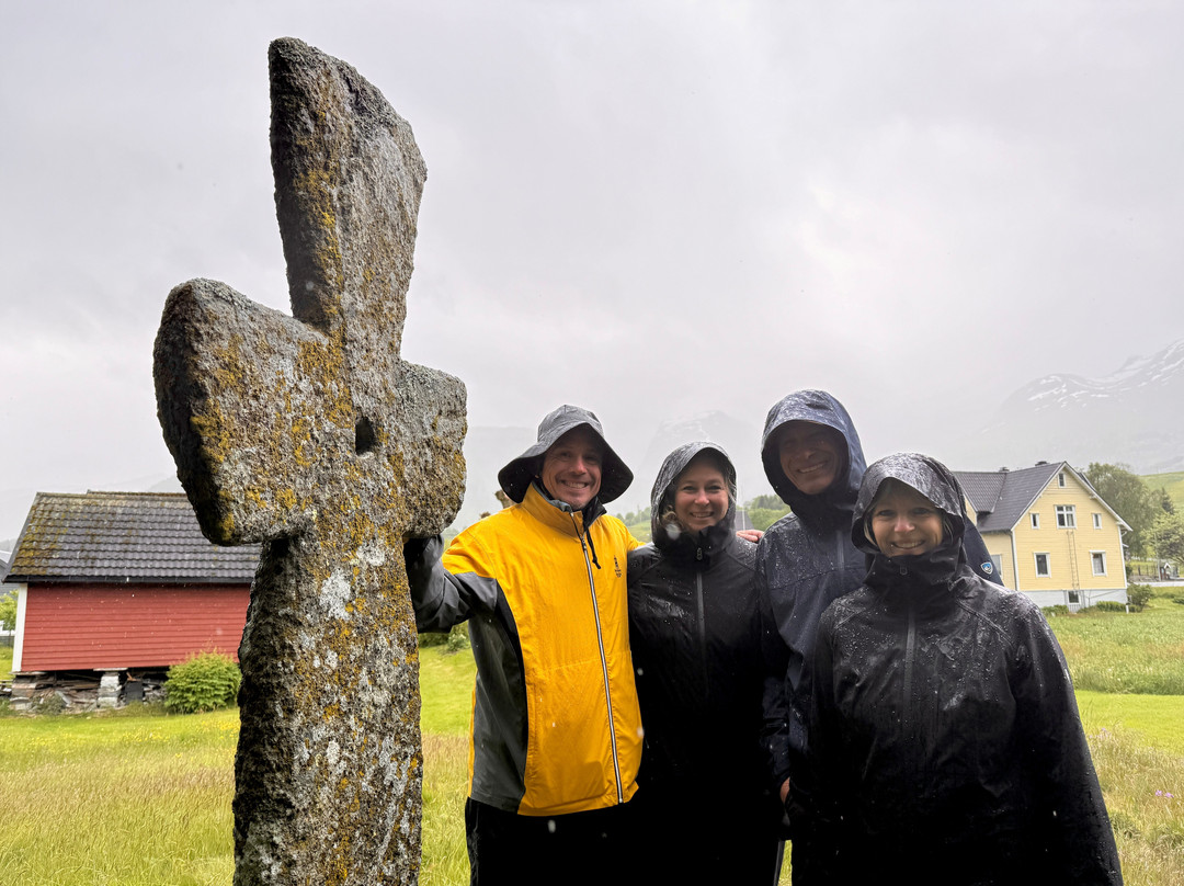 Mal Dickson - Guiding In Norway-Hyllestad Municipality必去景点