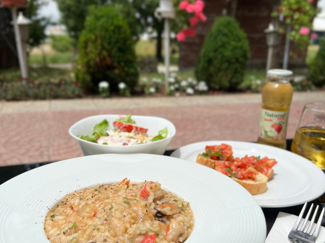 Gada Restaurant
