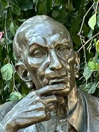 Statue of Jan Karski-克拉科夫必去景点