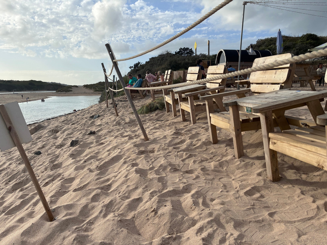 Gilbert's Beach Bar And Kitchen