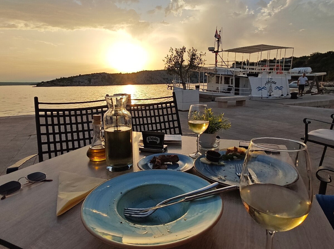 Maslenica Beach-Stara Vas必去景点