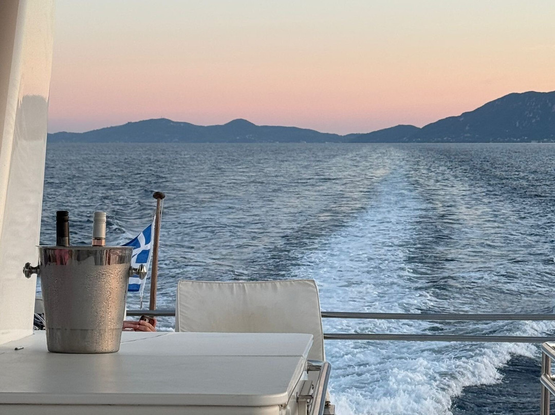 Vision Yachting-科孚必去景点