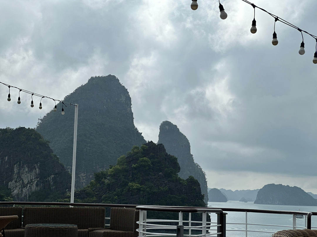 Halong Capella Cruise-海防必去景点