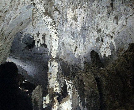 Meziad Cave-Meziad必去景点