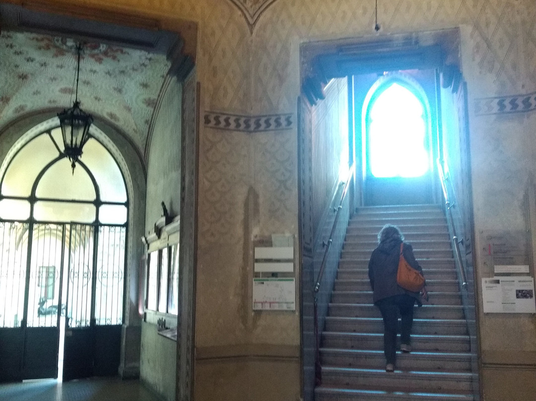 Palazzo Malinverni-莱尼亚诺必去景点