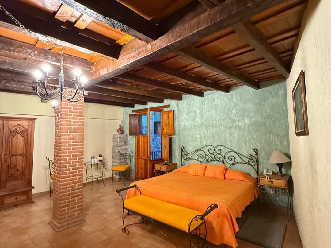 传统时尚酒店主图