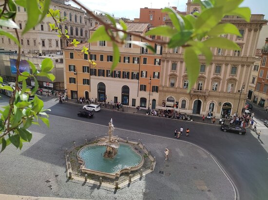 巴洛可酒店主图