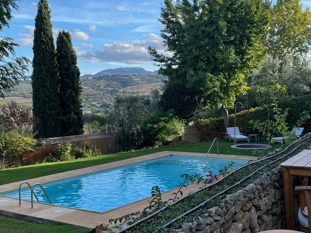 拉弗恩特德拉伊格拉酒店主图