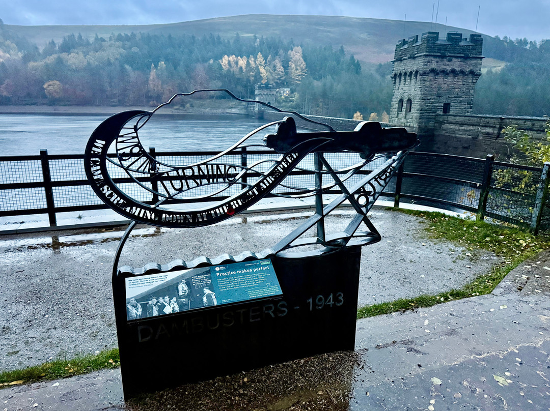Dambusters Memorials, Derwent Dam