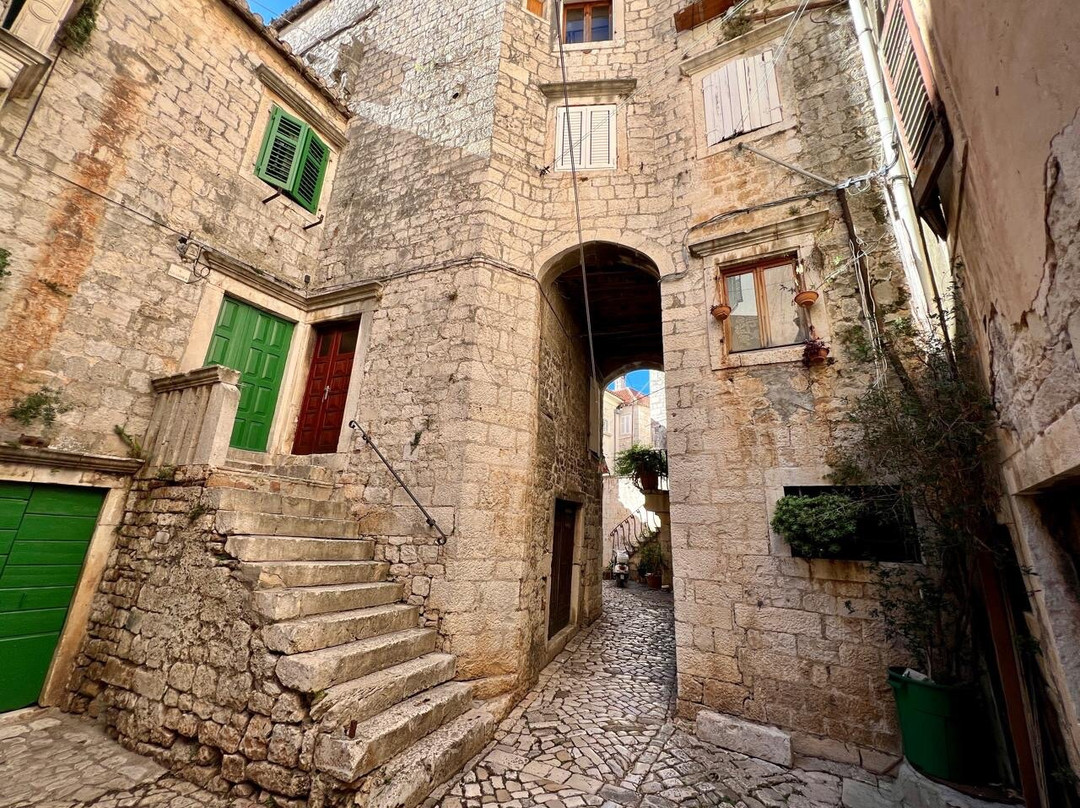 The Peristyle of Diocletian's Palace-斯普利特必去景点