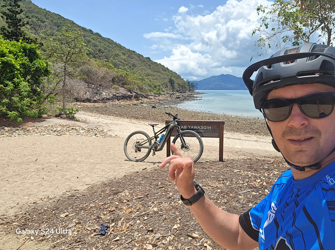 HI Trails HQ-汉密尔顿岛必去景点