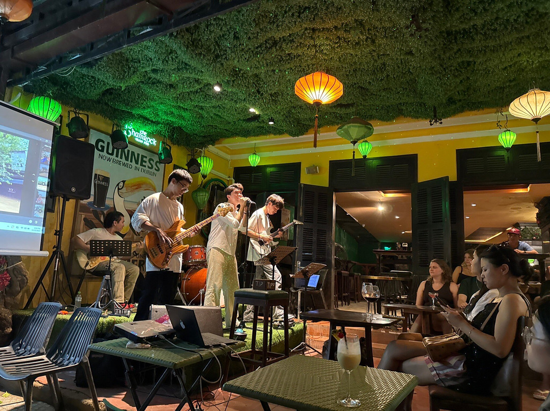 The Shamrock Irish Pub & Restaurant Hoi An