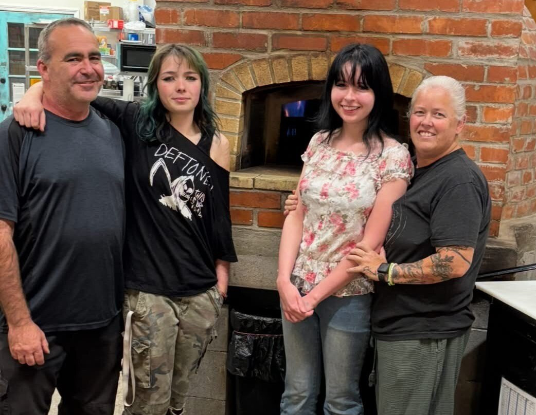 Wheat's Artisan Pizza and Bakery