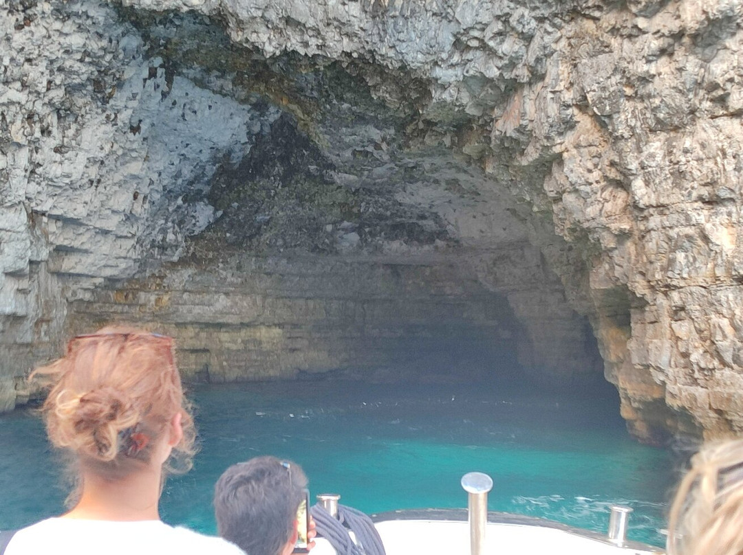 Santa Maria Caves-Comino必去景点