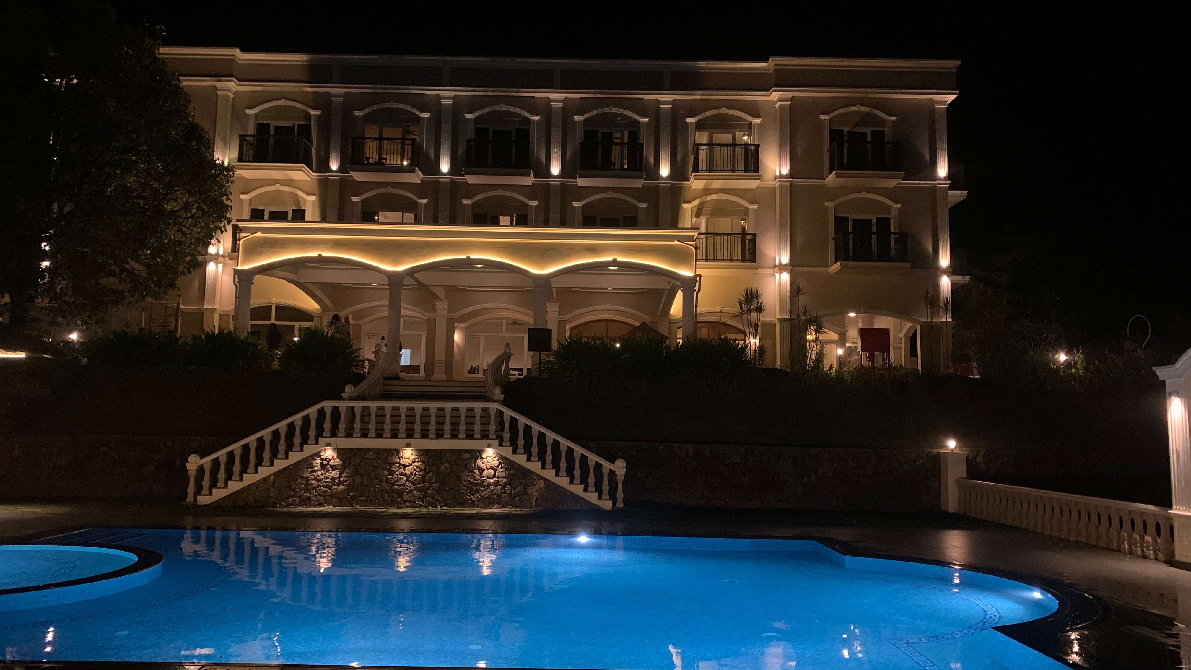 Montrose Golf Resort & Spa-官方