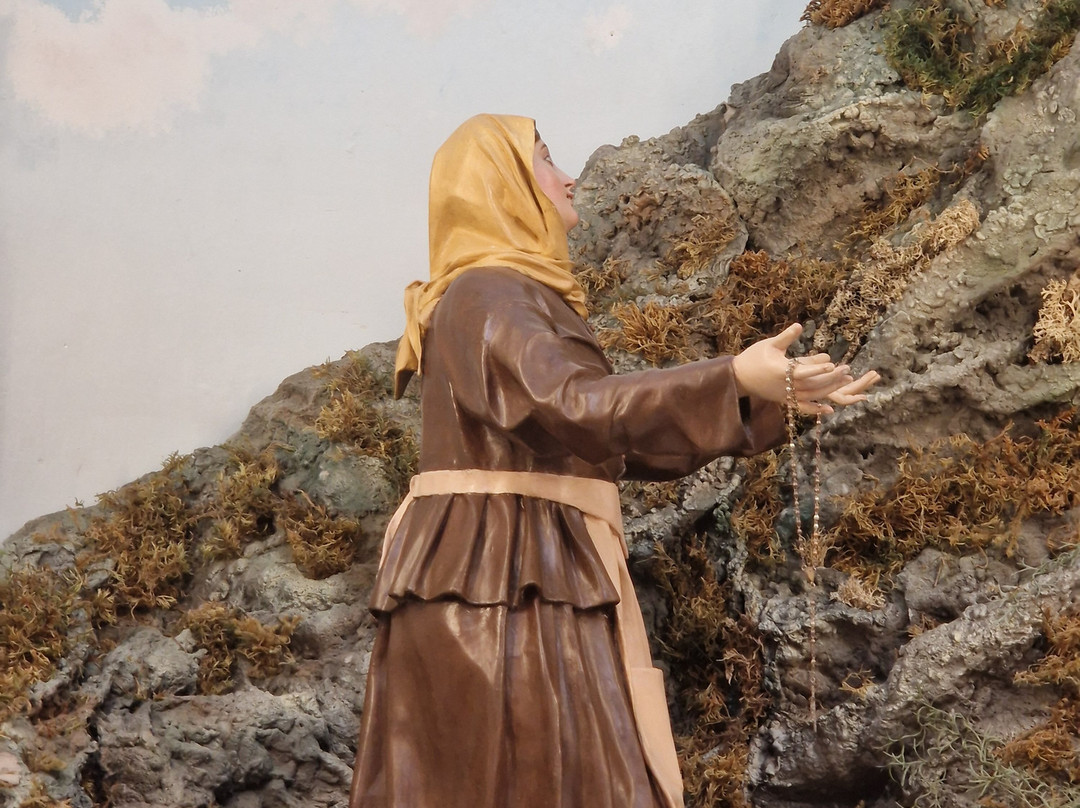 Chiesa di San Lorenzo delle Benedettine-San Severo必去景点