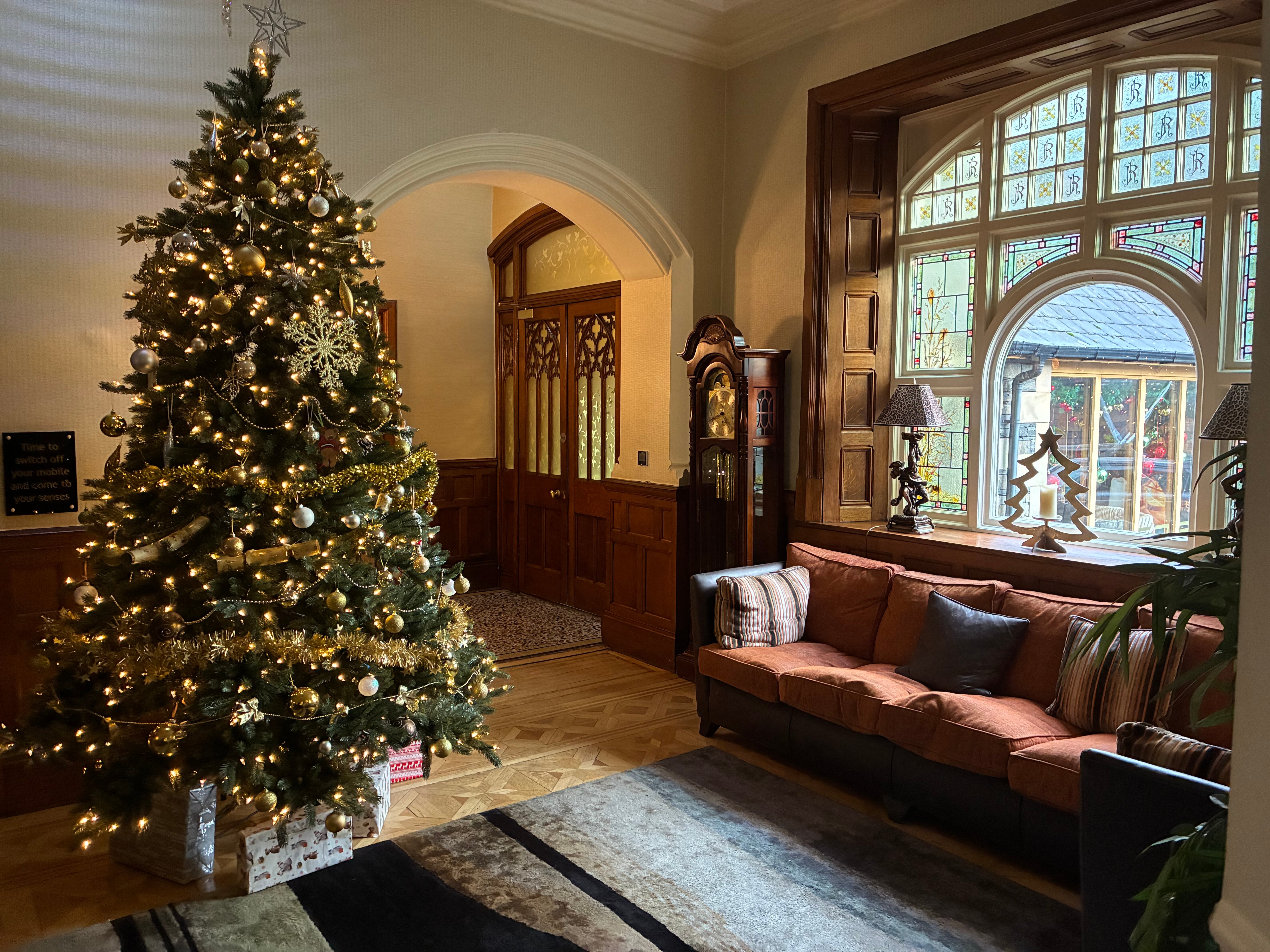 阿普尔加思别墅和餐厅-官方