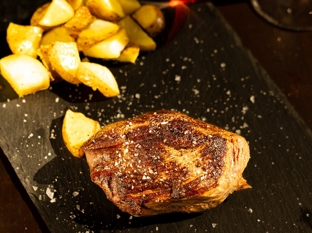 Muuuteca Grill & Wine