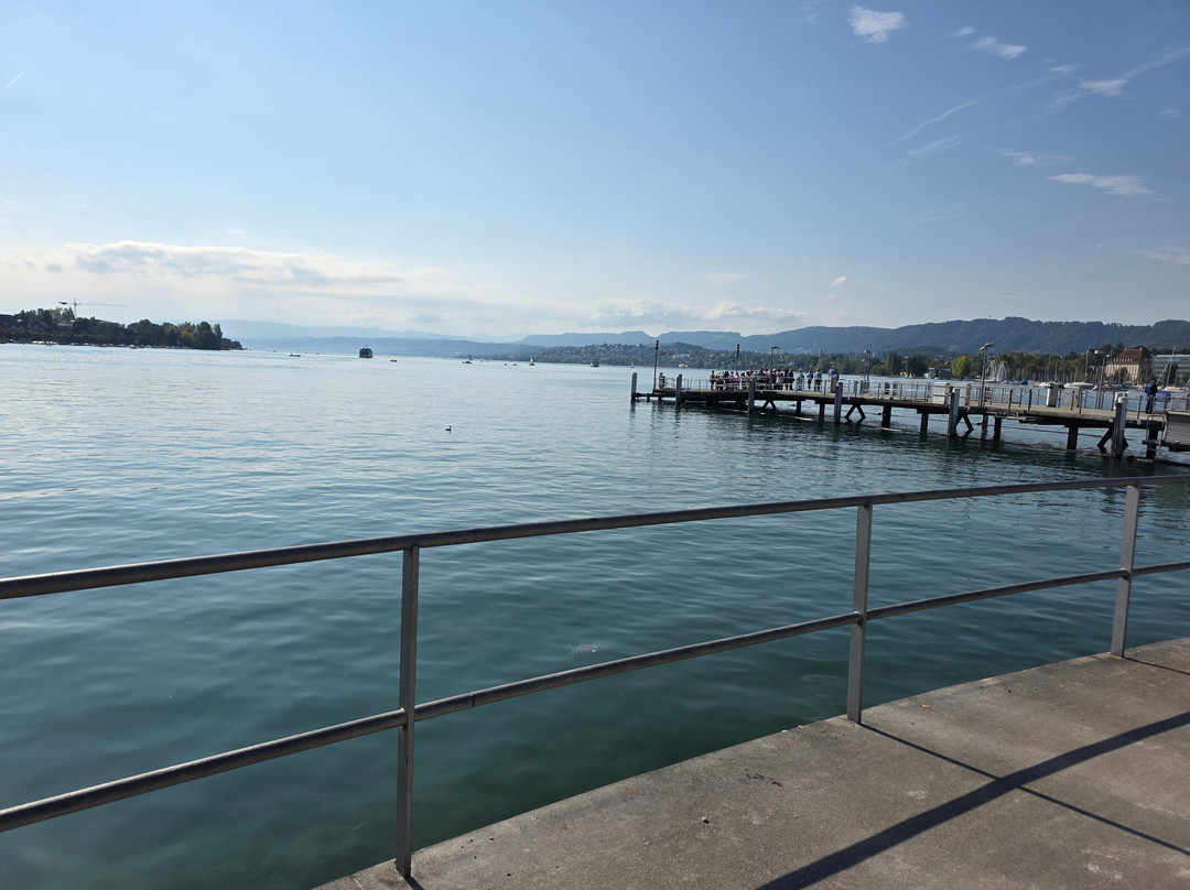 Bürkliplatz-苏黎世必去景点