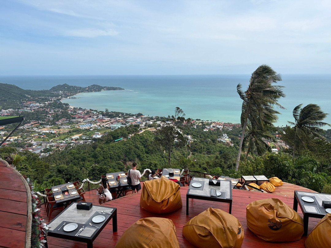 Overlap Stone-拉迈海滩必去景点