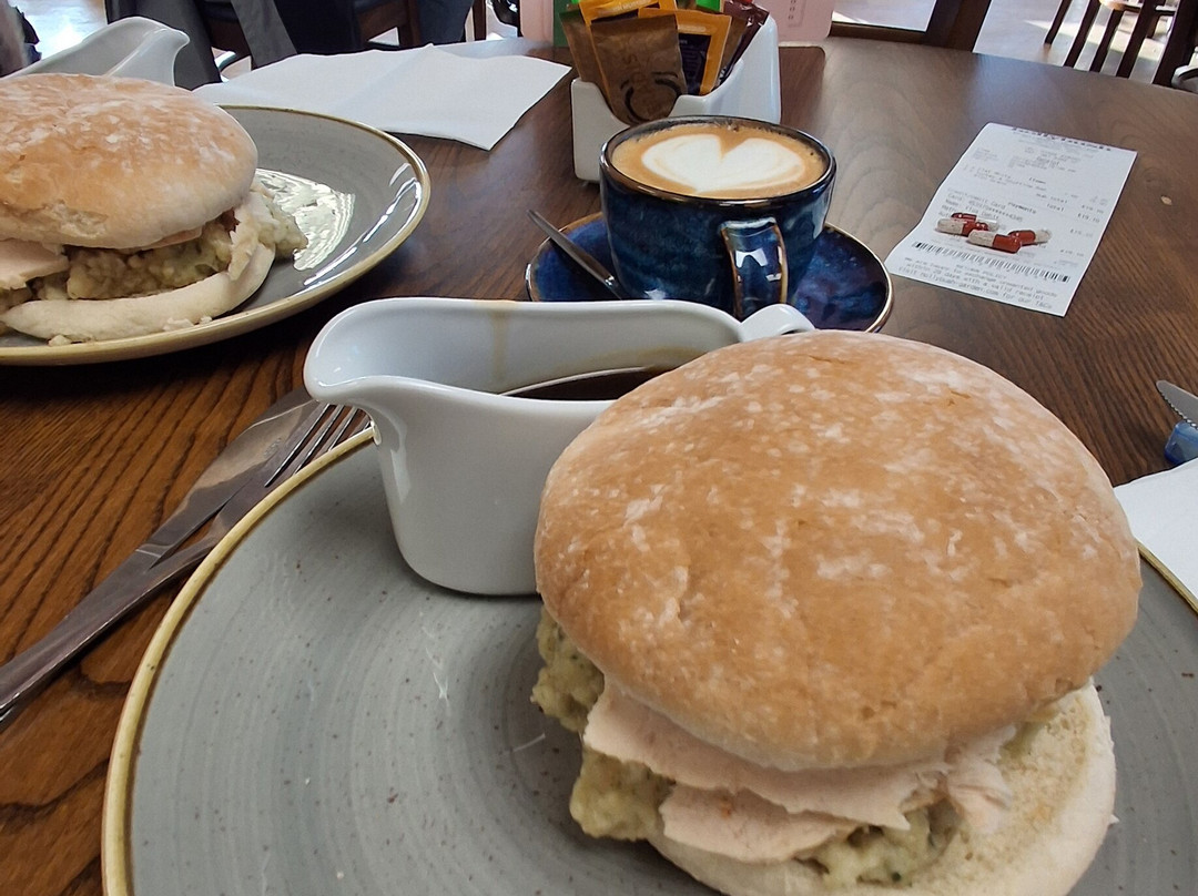 Hollybush Garden Centre-Shareshill必去景点