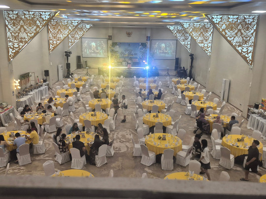 Raja Hotel Kuta Mandalika主图