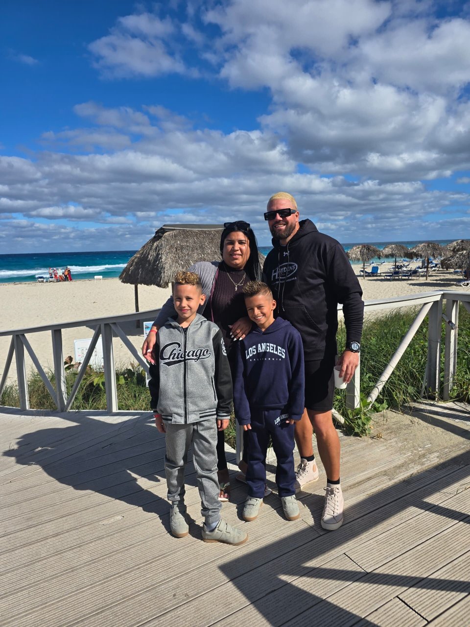 Hotel Puntarena Playa Caleta-泳池