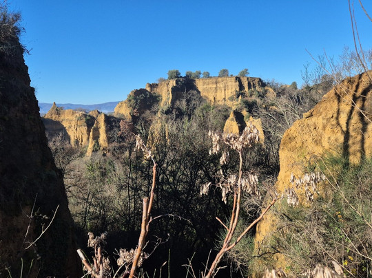 Balze del Valdarno-雷杰洛必去景点