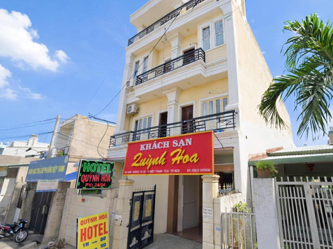 Quỳnh Hoa Hotel