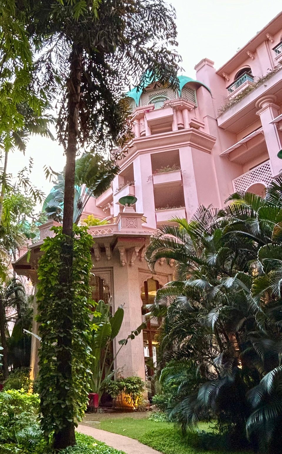 The Leela Palace Bengaluru-浴室