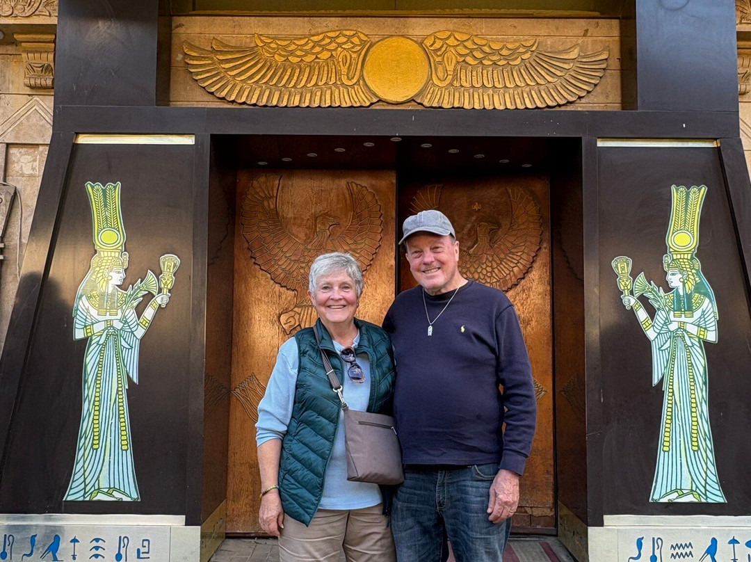 Golden Eagle Crystal-吉萨必去景点