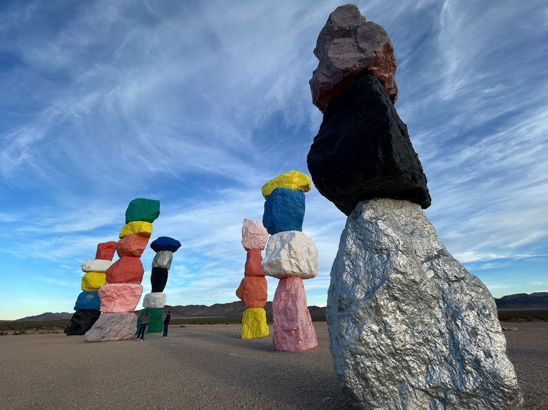 Seven Magic Mountains-Jean必去景点