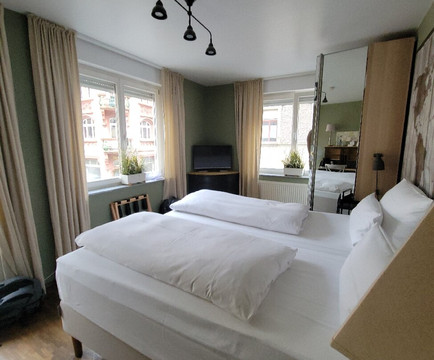 阿尔滕布吕克酒店主图