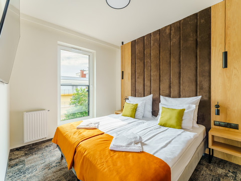 Factory Resort主图