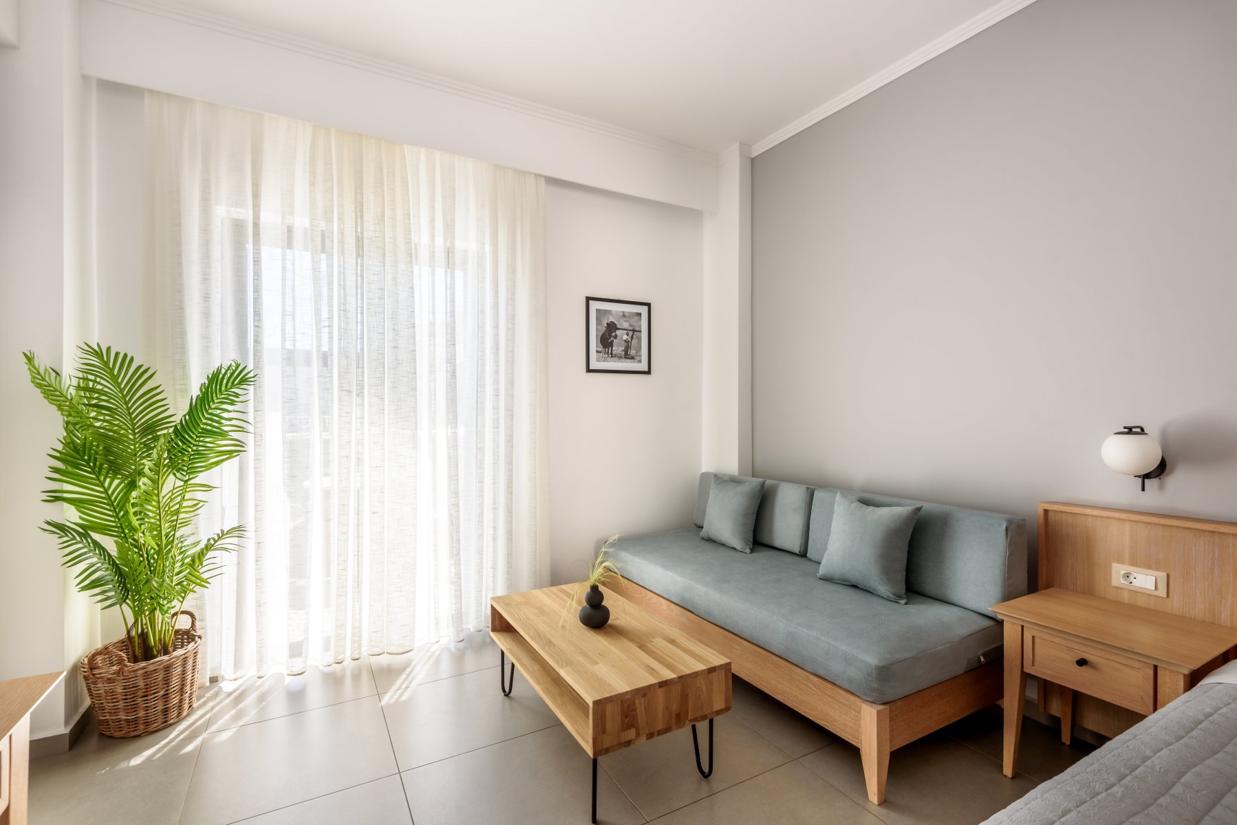 利比亚公主酒店-客卧