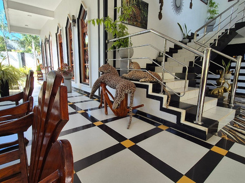 孔雀里奇酒店主图