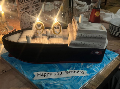 The Kingham Plough主图