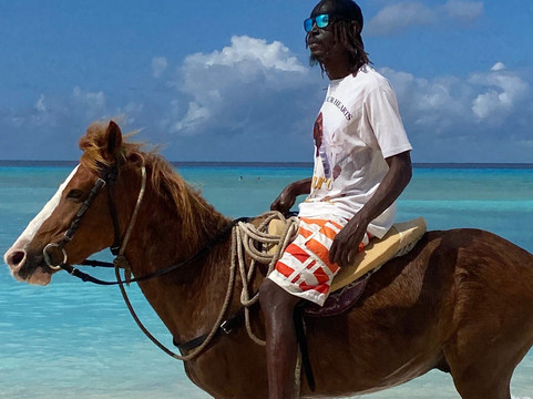 Bajari Beach-Grand Turk必去景点