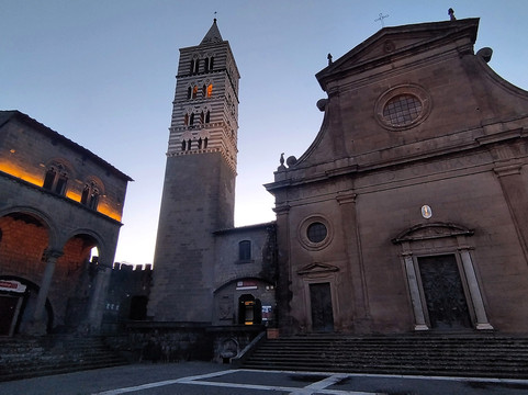 Cattedrale di San Lorenzo-维泰博必去景点